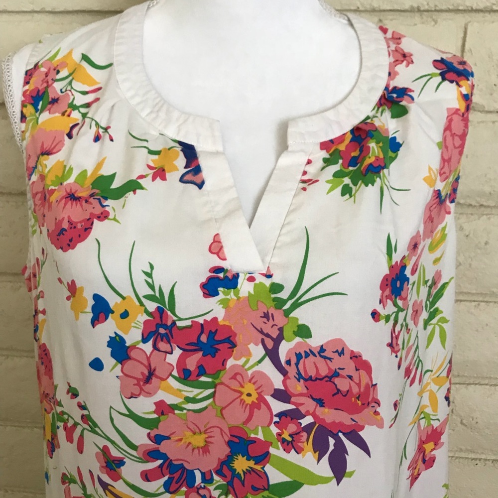 Beautiful 100% Silk floral sleevess blouse (H25) - Picture 3 of 6